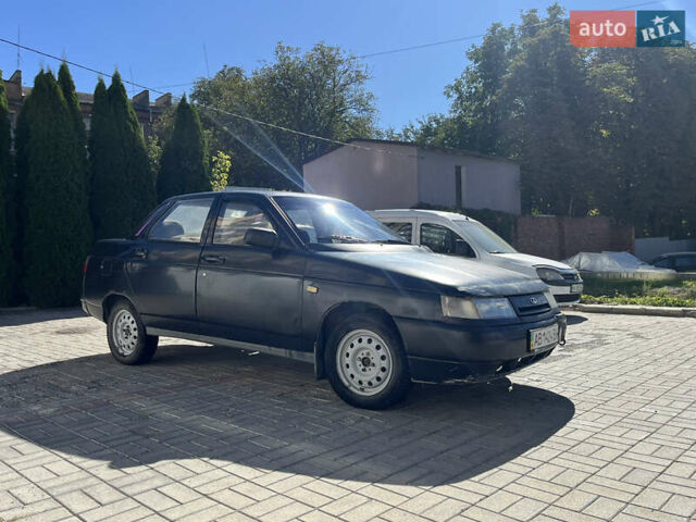 Черный ВАЗ 2110, объемом двигателя 1.5 л и пробегом 156 тыс. км за 990 $, фото 3 на Automoto.ua