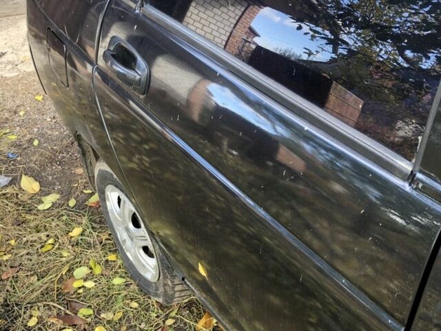 Черный ВАЗ 2110, объемом двигателя 1.5 л и пробегом 264 тыс. км за 950 $, фото 2 на Automoto.ua