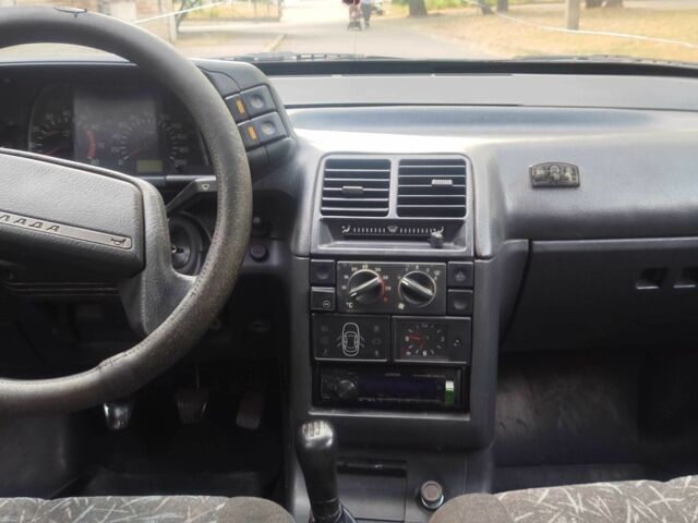 Черный ВАЗ 2110, объемом двигателя 1.5 л и пробегом 250 тыс. км за 1650 $, фото 12 на Automoto.ua