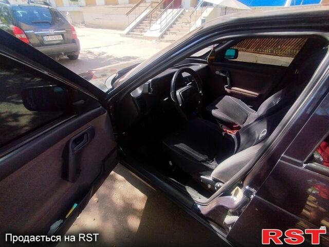 Черный ВАЗ 2110, объемом двигателя 1.5 л и пробегом 256 тыс. км за 3100 $, фото 3 на Automoto.ua