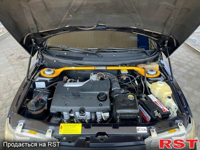 Черный ВАЗ 2110, объемом двигателя 1.5 л и пробегом 150 тыс. км за 2200 $, фото 5 на Automoto.ua