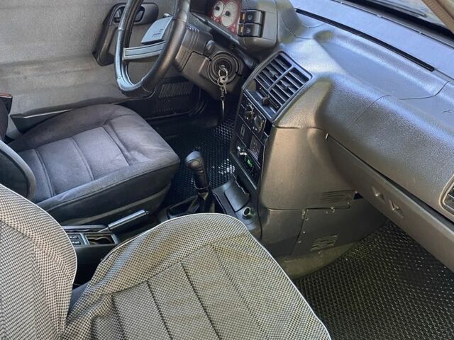 Чорний ВАЗ 2110, об'ємом двигуна 1.5 л та пробігом 304 тис. км за 899 $, фото 6 на Automoto.ua