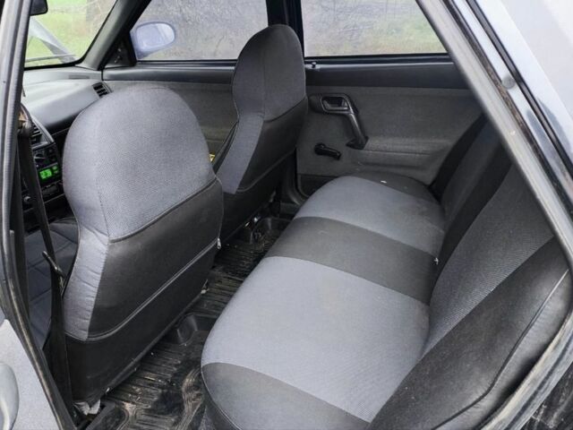 Черный ВАЗ 2110, объемом двигателя 1.5 л и пробегом 2 тыс. км за 1400 $, фото 2 на Automoto.ua