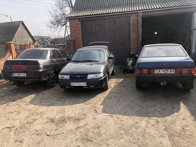 Чорний ВАЗ 2110, об'ємом двигуна 1.5 л та пробігом 333 тис. км за 1000 $, фото 3 на Automoto.ua