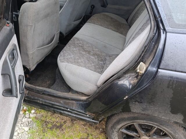 Черный ВАЗ 2110, объемом двигателя 1.6 л и пробегом 220 тыс. км за 1250 $, фото 3 на Automoto.ua