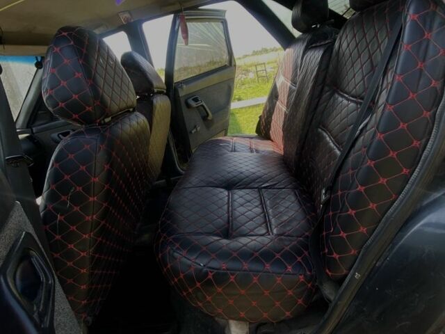 Черный ВАЗ 2110, объемом двигателя 1.6 л и пробегом 218 тыс. км за 1350 $, фото 5 на Automoto.ua