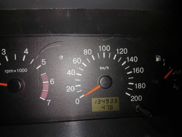 Чорний ВАЗ 2110, об'ємом двигуна 1.6 л та пробігом 134 тис. км за 2000 $, фото 6 на Automoto.ua