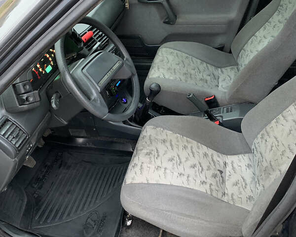 Чорний ВАЗ 2110, об'ємом двигуна 1.6 л та пробігом 153 тис. км за 2400 $, фото 16 на Automoto.ua