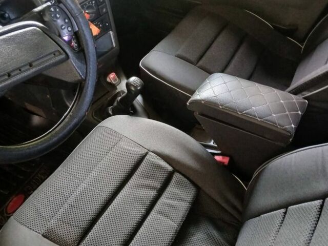 Чорний ВАЗ 2110, об'ємом двигуна 1.6 л та пробігом 134 тис. км за 2000 $, фото 5 на Automoto.ua
