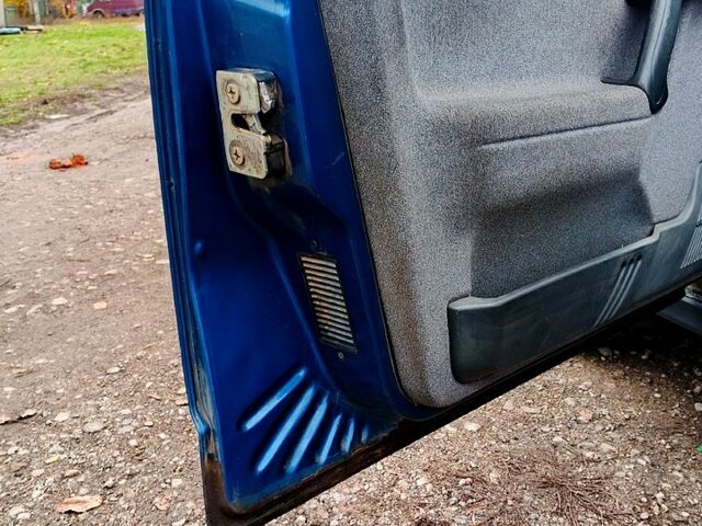 Черный ВАЗ 2110, объемом двигателя 1.6 л и пробегом 150 тыс. км за 2000 $, фото 13 на Automoto.ua