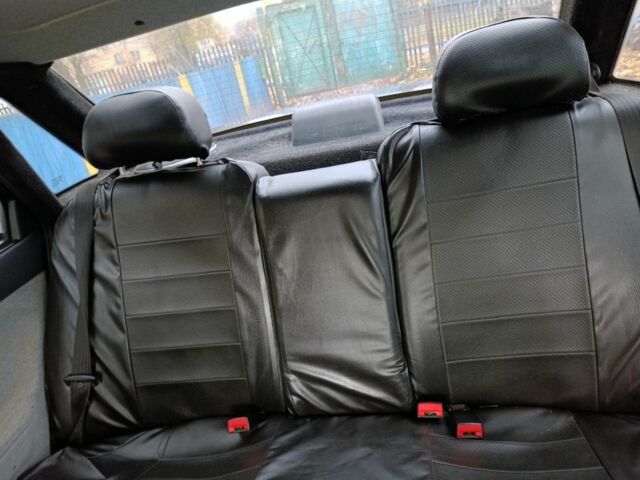 Черный ВАЗ 2110, объемом двигателя 1.6 л и пробегом 230 тыс. км за 1547 $, фото 5 на Automoto.ua