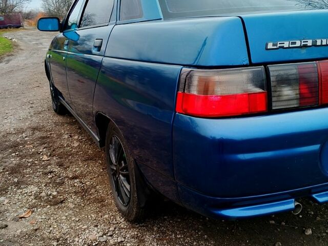 Черный ВАЗ 2110, объемом двигателя 1.6 л и пробегом 150 тыс. км за 2000 $, фото 7 на Automoto.ua