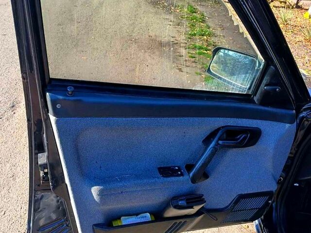 Чорний ВАЗ 2110, об'ємом двигуна 1.6 л та пробігом 100 тис. км за 1320 $, фото 6 на Automoto.ua