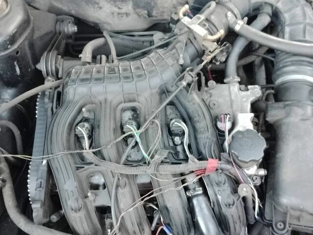 Черный ВАЗ 2110, объемом двигателя 1.6 л и пробегом 411 тыс. км за 1600 $, фото 4 на Automoto.ua