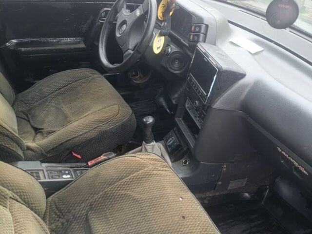 Черный ВАЗ 2110, объемом двигателя 2 л и пробегом 409 тыс. км за 679 $, фото 6 на Automoto.ua