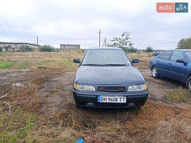 Черный ВАЗ 2110, объемом двигателя 1.6 л и пробегом 180 тыс. км за 1600 $, фото 5 на Automoto.ua