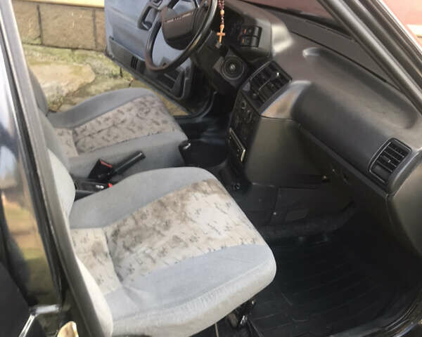 Черный ВАЗ 2110, объемом двигателя 1.6 л и пробегом 207 тыс. км за 1250 $, фото 6 на Automoto.ua