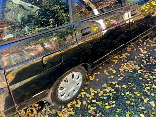 Чорний ВАЗ 2110, об'ємом двигуна 1.6 л та пробігом 100 тис. км за 1320 $, фото 1 на Automoto.ua