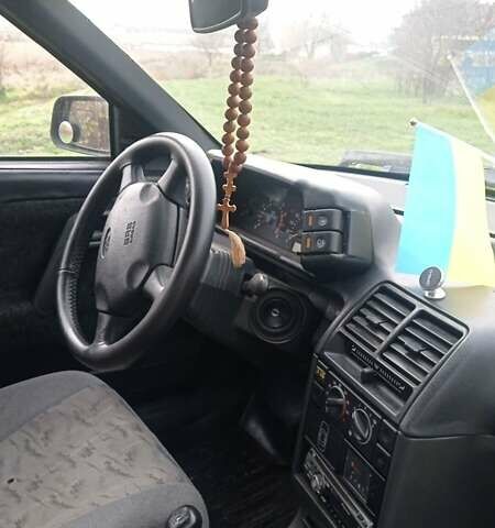 Черный ВАЗ 2110, объемом двигателя 1.6 л и пробегом 99 тыс. км за 1450 $, фото 3 на Automoto.ua