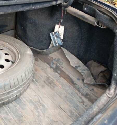 Чорний ВАЗ 2110, об'ємом двигуна 1.6 л та пробігом 320 тис. км за 1000 $, фото 13 на Automoto.ua