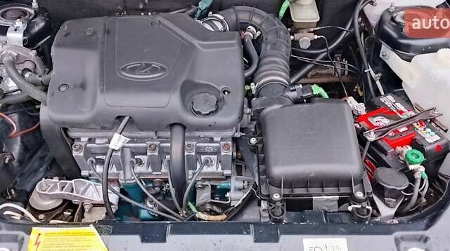 Чорний ВАЗ 2110, об'ємом двигуна 1.6 л та пробігом 182 тис. км за 2100 $, фото 6 на Automoto.ua