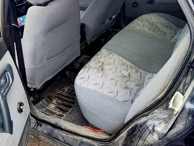 Чорний ВАЗ 2110, об'ємом двигуна 1.6 л та пробігом 241 тис. км за 1600 $, фото 6 на Automoto.ua