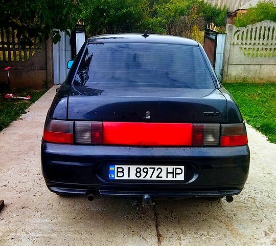 Черный ВАЗ 2110, объемом двигателя 1.6 л и пробегом 202 тыс. км за 2500 $, фото 2 на Automoto.ua