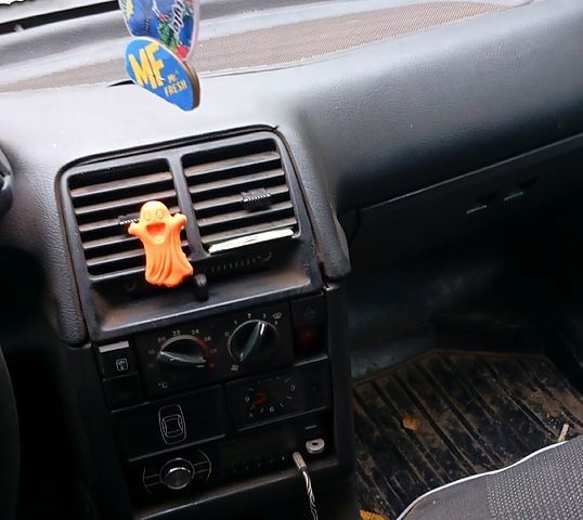 ВАЗ 2110 2006 у Харкові на Automoto.ua Чорний ВАЗ 2110, об'ємом двигуна 1.6 л та пробігом 0 тис. км за 1000 $, фото 5 на Automoto.ua