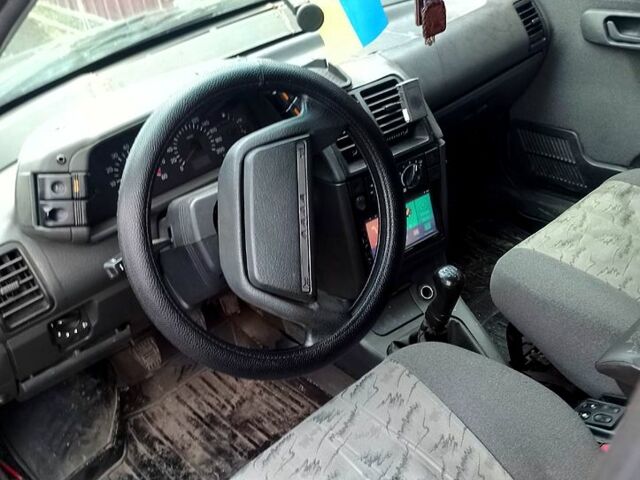 Чорний ВАЗ 2110, об'ємом двигуна 1.6 л та пробігом 241 тис. км за 1600 $, фото 4 на Automoto.ua