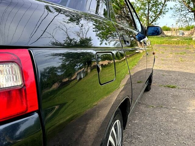 Черный ВАЗ 2110, объемом двигателя 1.6 л и пробегом 182 тыс. км за 1950 $, фото 7 на Automoto.ua