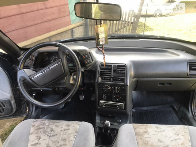 Черный ВАЗ 2110, объемом двигателя 1.6 л и пробегом 207 тыс. км за 1250 $, фото 8 на Automoto.ua