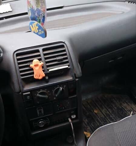 Чорний ВАЗ 2110, об'ємом двигуна 1.6 л та пробігом 320 тис. км за 1000 $, фото 19 на Automoto.ua