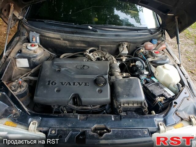 Черный ВАЗ 2110, объемом двигателя 1.6 л и пробегом 300 тыс. км за 1750 $, фото 1 на Automoto.ua