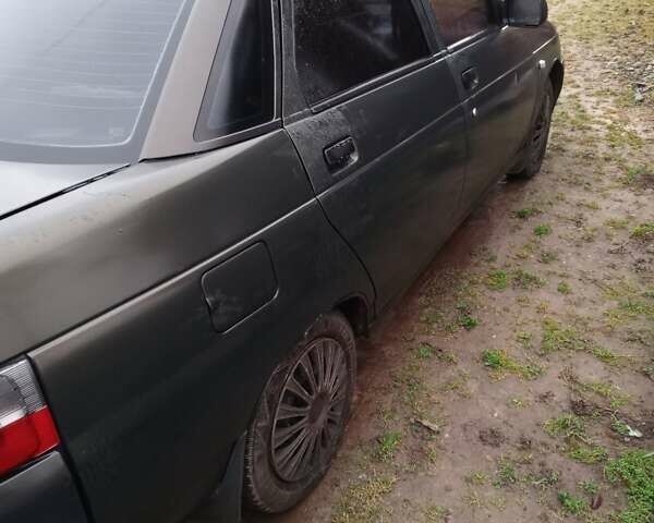 Черный ВАЗ 2110, объемом двигателя 1.6 л и пробегом 304 тыс. км за 1400 $, фото 3 на Automoto.ua