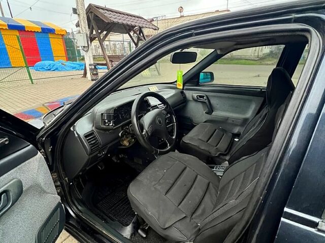 Чорний ВАЗ 2110, об'ємом двигуна 1.6 л та пробігом 250 тис. км за 1350 $, фото 5 на Automoto.ua