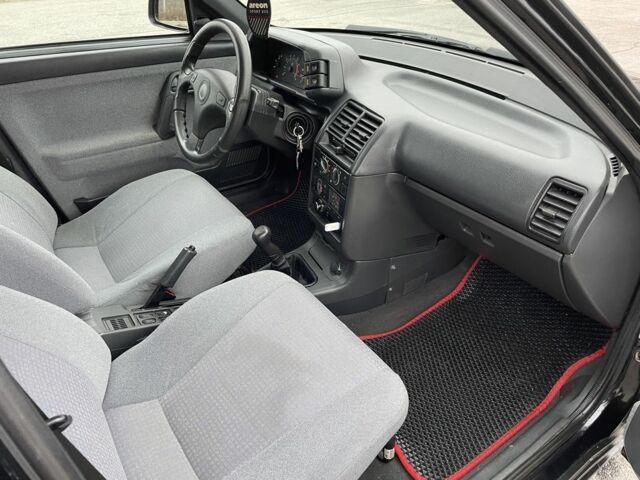 Чорний ВАЗ 2110, об'ємом двигуна 1.6 л та пробігом 85 тис. км за 2800 $, фото 20 на Automoto.ua