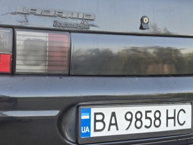 Черный ВАЗ 2110, объемом двигателя 1.6 л и пробегом 348 тыс. км за 2000 $, фото 21 на Automoto.ua