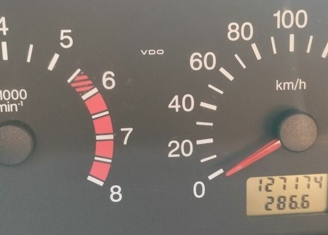 Чорний ВАЗ 2110, об'ємом двигуна 1.6 л та пробігом 128 тис. км за 2400 $, фото 4 на Automoto.ua