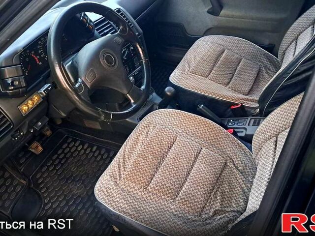Черный ВАЗ 2110, объемом двигателя 1.6 л и пробегом 84 тыс. км за 3500 $, фото 3 на Automoto.ua