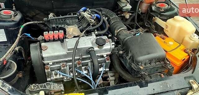 Чорний ВАЗ 2110, об'ємом двигуна 1.6 л та пробігом 300 тис. км за 1850 $, фото 2 на Automoto.ua