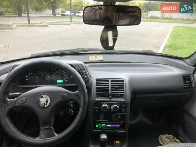 Чорний ВАЗ 2110, об'ємом двигуна 1.6 л та пробігом 220 тис. км за 2450 $, фото 14 на Automoto.ua