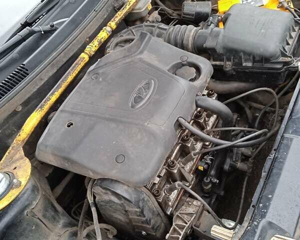 Чорний ВАЗ 2110, об'ємом двигуна 1.6 л та пробігом 214 тис. км за 2000 $, фото 19 на Automoto.ua