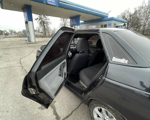 Чорний ВАЗ 2110, об'ємом двигуна 1.6 л та пробігом 173 тис. км за 1950 $, фото 7 на Automoto.ua