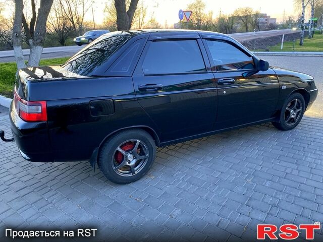 Черный ВАЗ 2110, объемом двигателя 16 л и пробегом 200 тыс. км за 2600 $, фото 4 на Automoto.ua