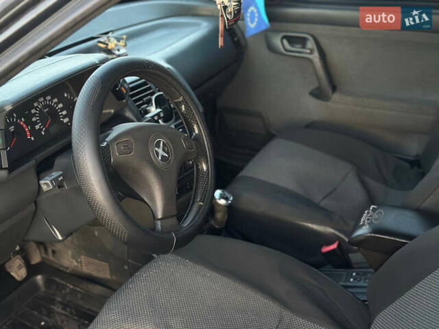 Черный ВАЗ 2110, объемом двигателя 1.6 л и пробегом 115 тыс. км за 2700 $, фото 8 на Automoto.ua