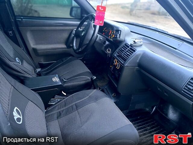 Черный ВАЗ 2110, объемом двигателя 1.6 л и пробегом 0 тыс. км за 1500 $, фото 8 на Automoto.ua