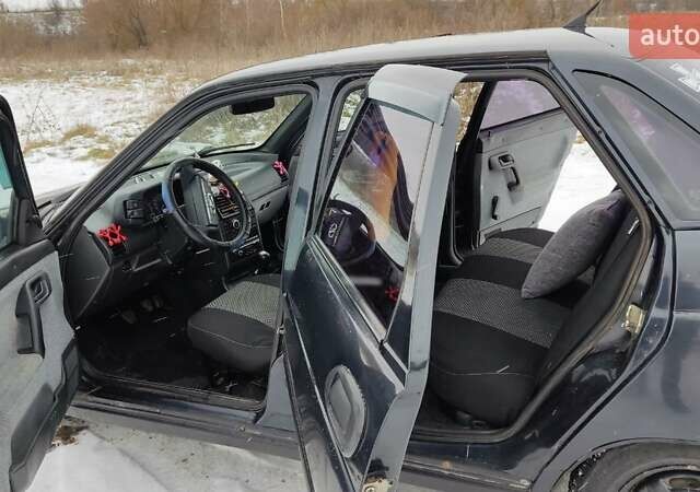 Чорний ВАЗ 2110, об'ємом двигуна 1.6 л та пробігом 188 тис. км за 2500 $, фото 11 на Automoto.ua