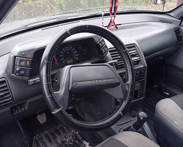 Черный ВАЗ 2110, объемом двигателя 1.6 л и пробегом 220 тыс. км за 1600 $, фото 6 на Automoto.ua