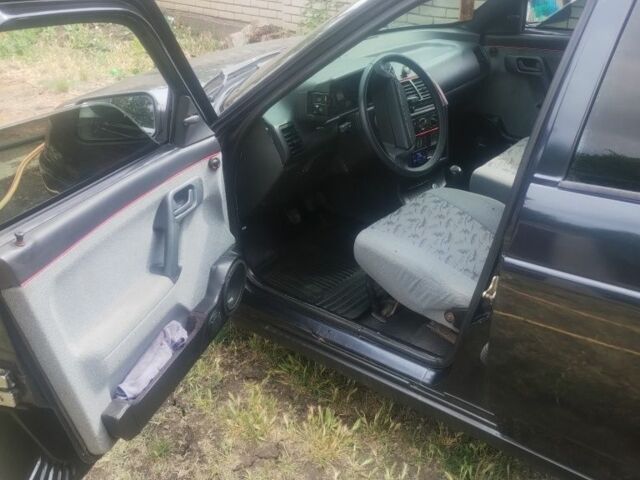 Чорний ВАЗ 2110, об'ємом двигуна 1.6 л та пробігом 255 тис. км за 2400 $, фото 8 на Automoto.ua
