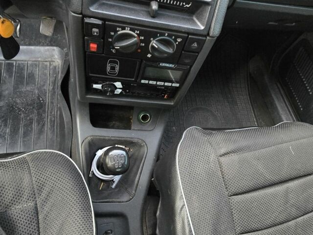 Черный ВАЗ 2110, объемом двигателя 1.6 л и пробегом 348 тыс. км за 2000 $, фото 7 на Automoto.ua